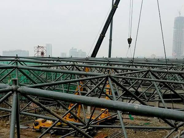 北安螺栓球网架结构